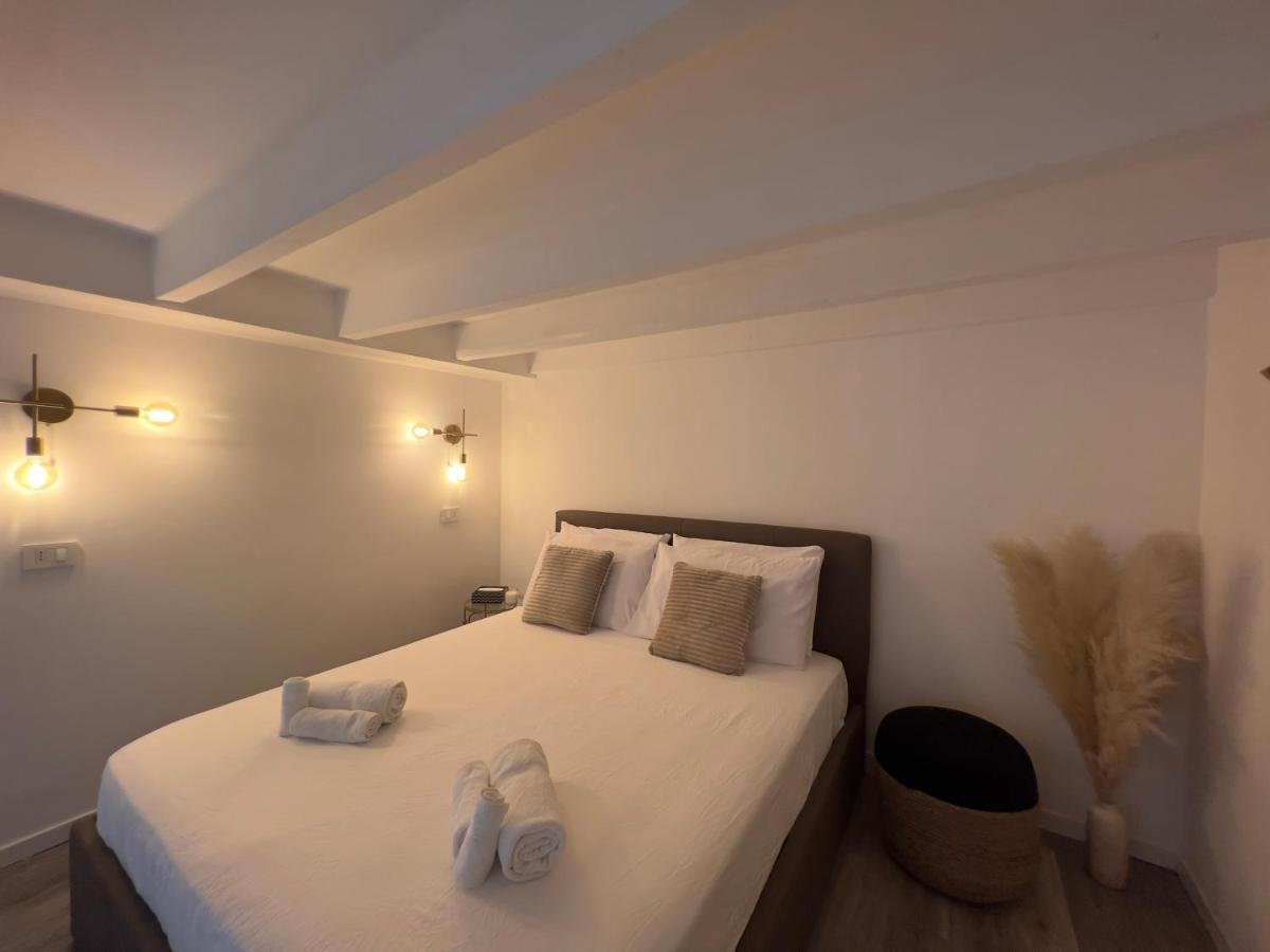 Regina Milano In Porta Romana 3 - Sky Tv, Wifi & Breakfast Box Apartment Exterior photo